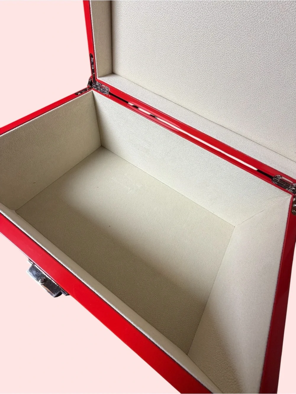 ALLURE BEAUTY Red Lacquered Storage Box with Cream Interior
